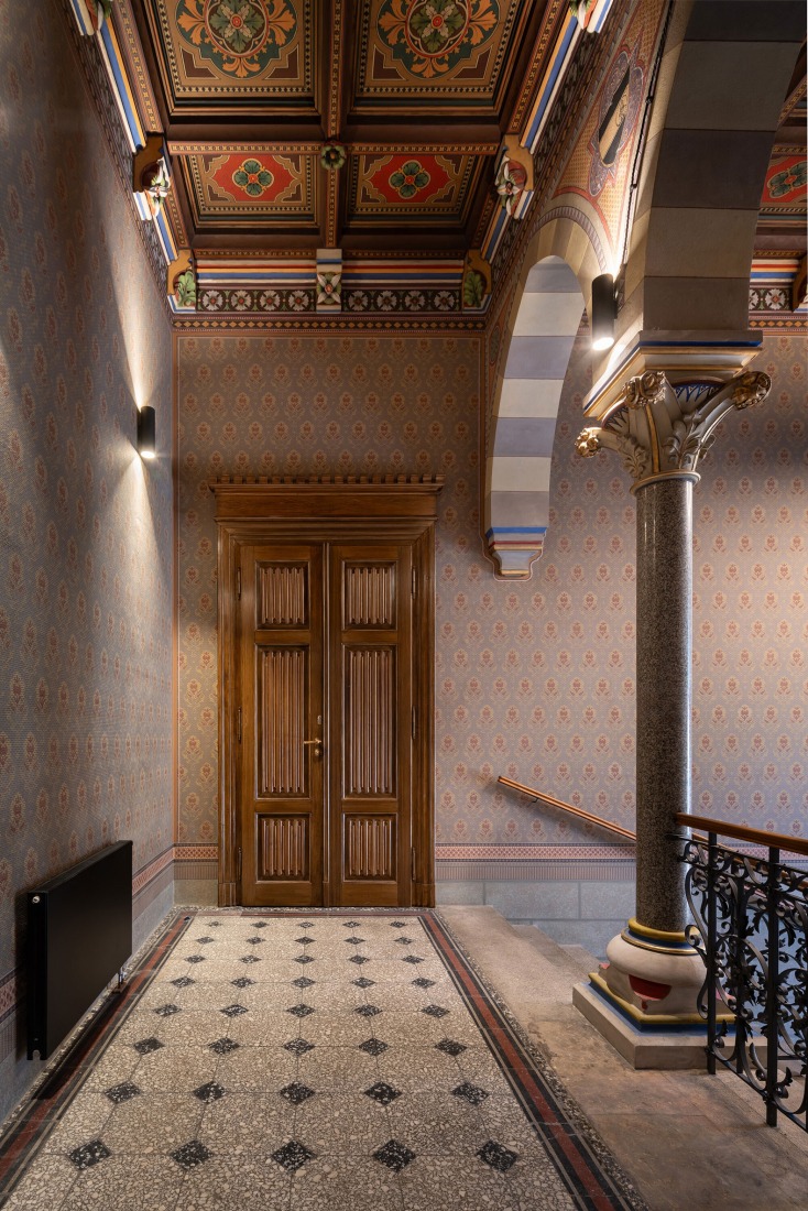 Reconstrucción y ampliación del Nuevo Provostry por Studio Acht. Fotografía por Tomáš Slavík.
