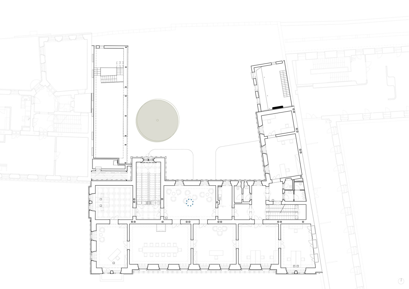 Plano de primera planta. Reconstrucción y ampliación del Nuevo Provostry por Studio Acht. 