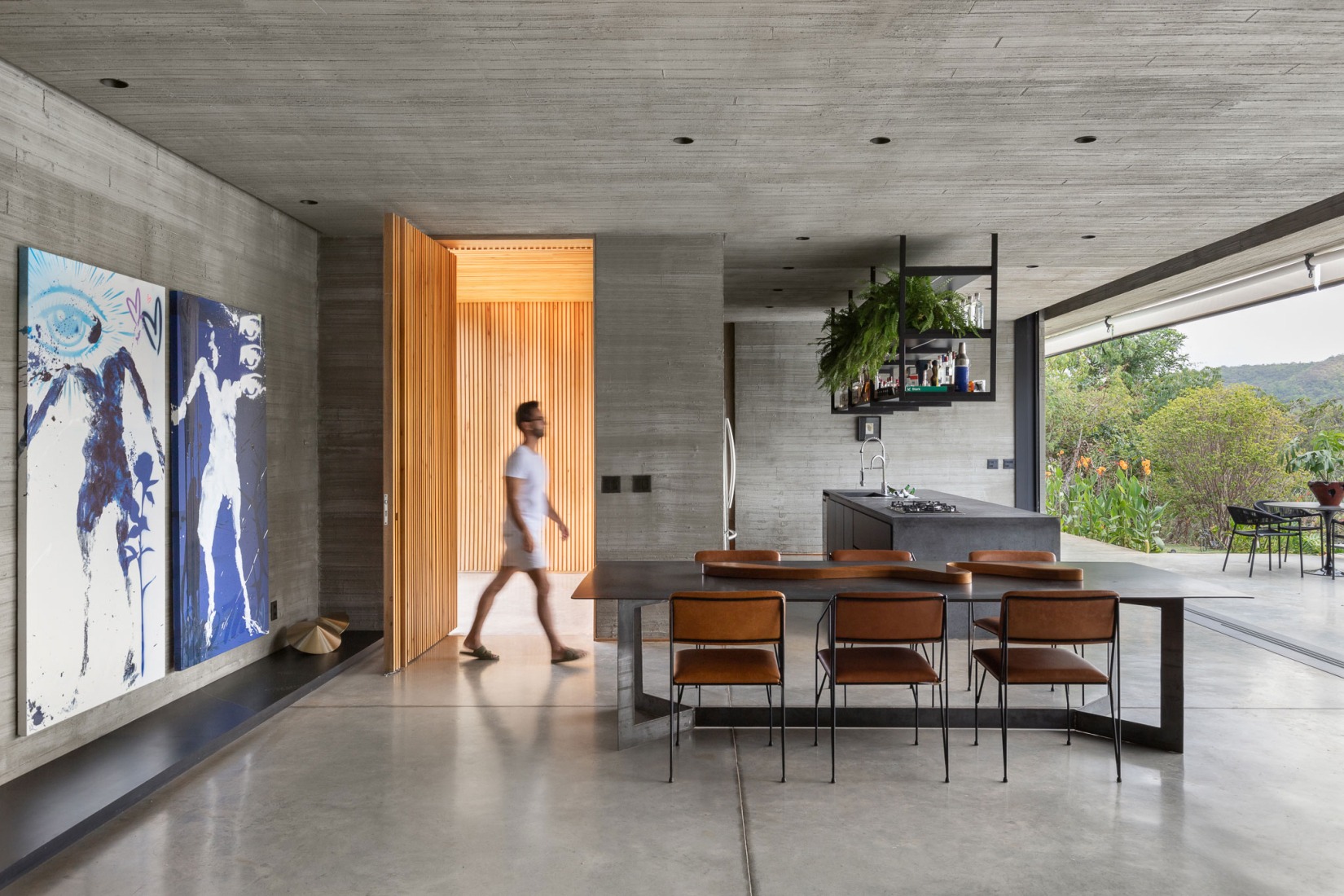 Casa Paineiras by Studio Bruno Porto. Photograph by Júlia Totoli.
