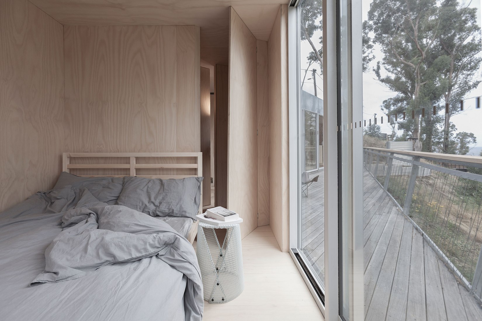 Habitación. Casa 28 por Studio Edwards. Fotografía © Tony Gorsevski