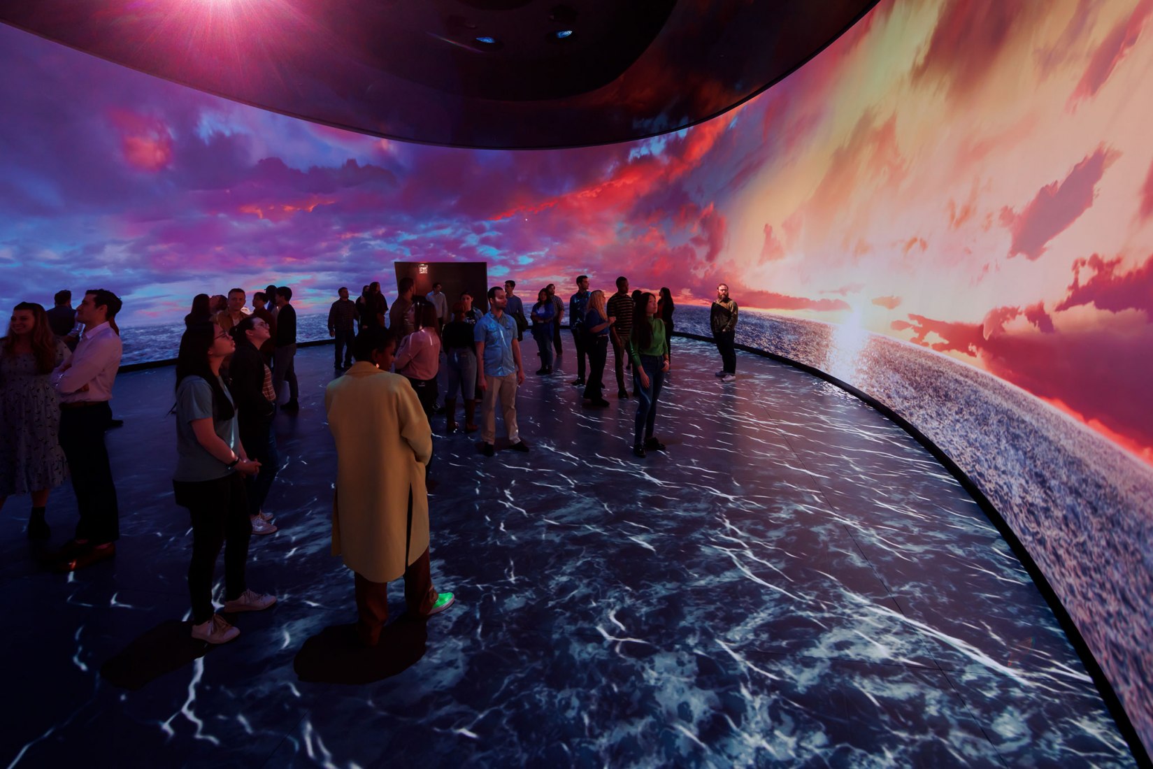 Experiencia inmersiva «The Invisible Worlds». El Centro Richard Gilder por Studio Gang. Fotografía por Iwan Baan.