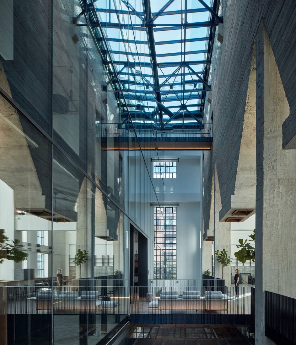 Base4Work Bratislava por Studio Perspektiv. Fotografía por BoysPlayNice.