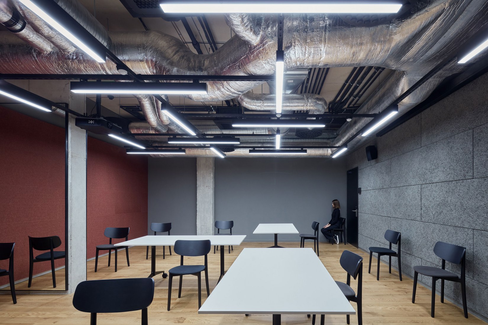 Base4Work Bratislava por Studio Perspektiv. Fotografía por BoysPlayNice.