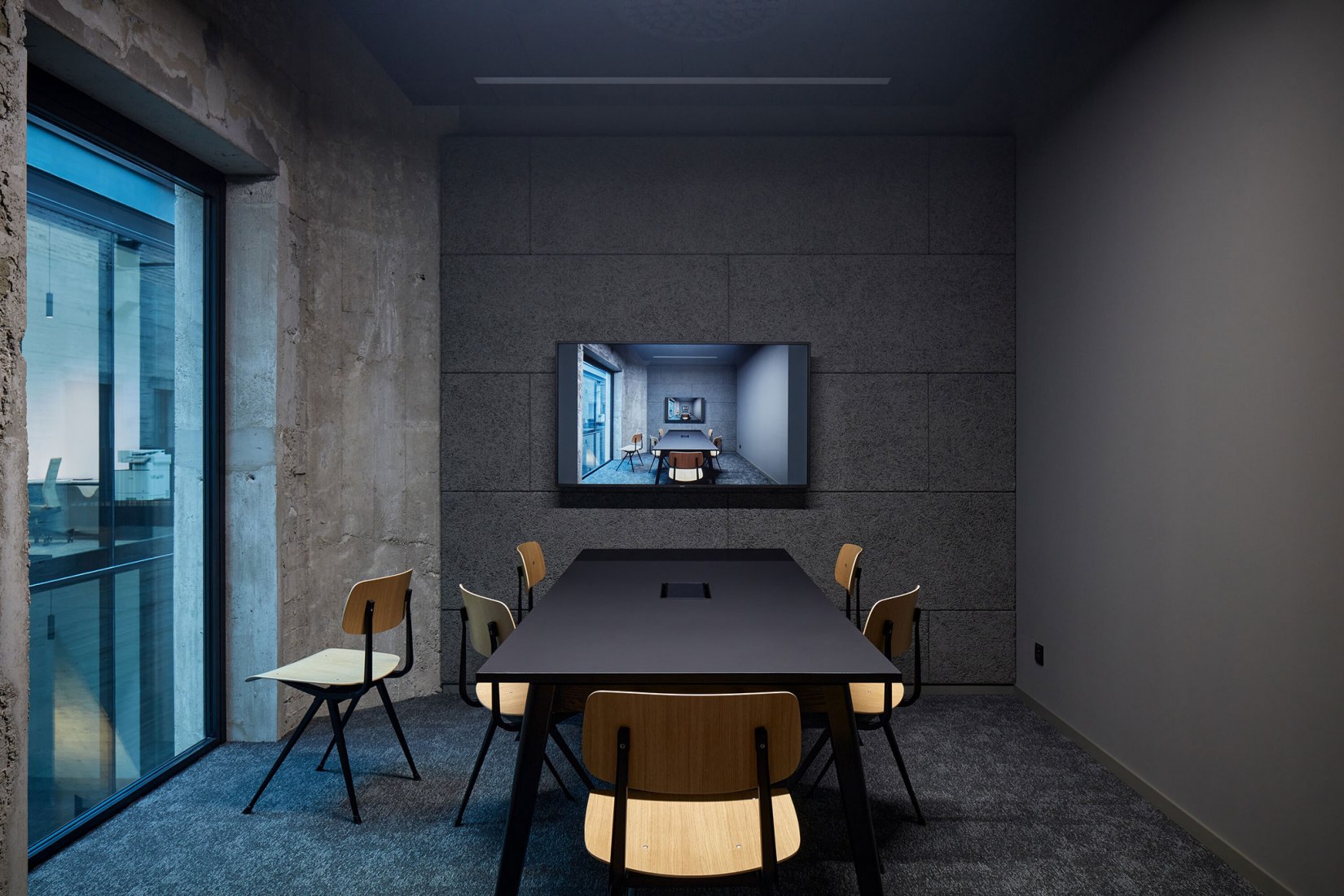 Base4Work Bratislava por Studio Perspektiv. Fotografía por BoysPlayNice.