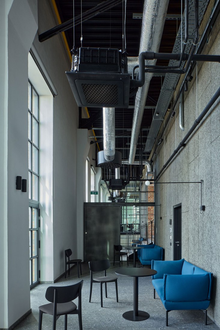 Base4Work Bratislava por Studio Perspektiv. Fotografía por BoysPlayNice.