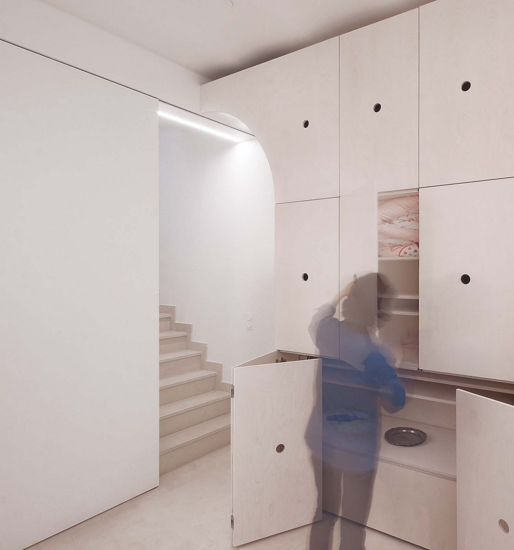 PAR-VIII, the alcove of monceau by Studio PHAAR. Photograph by tonescluster.