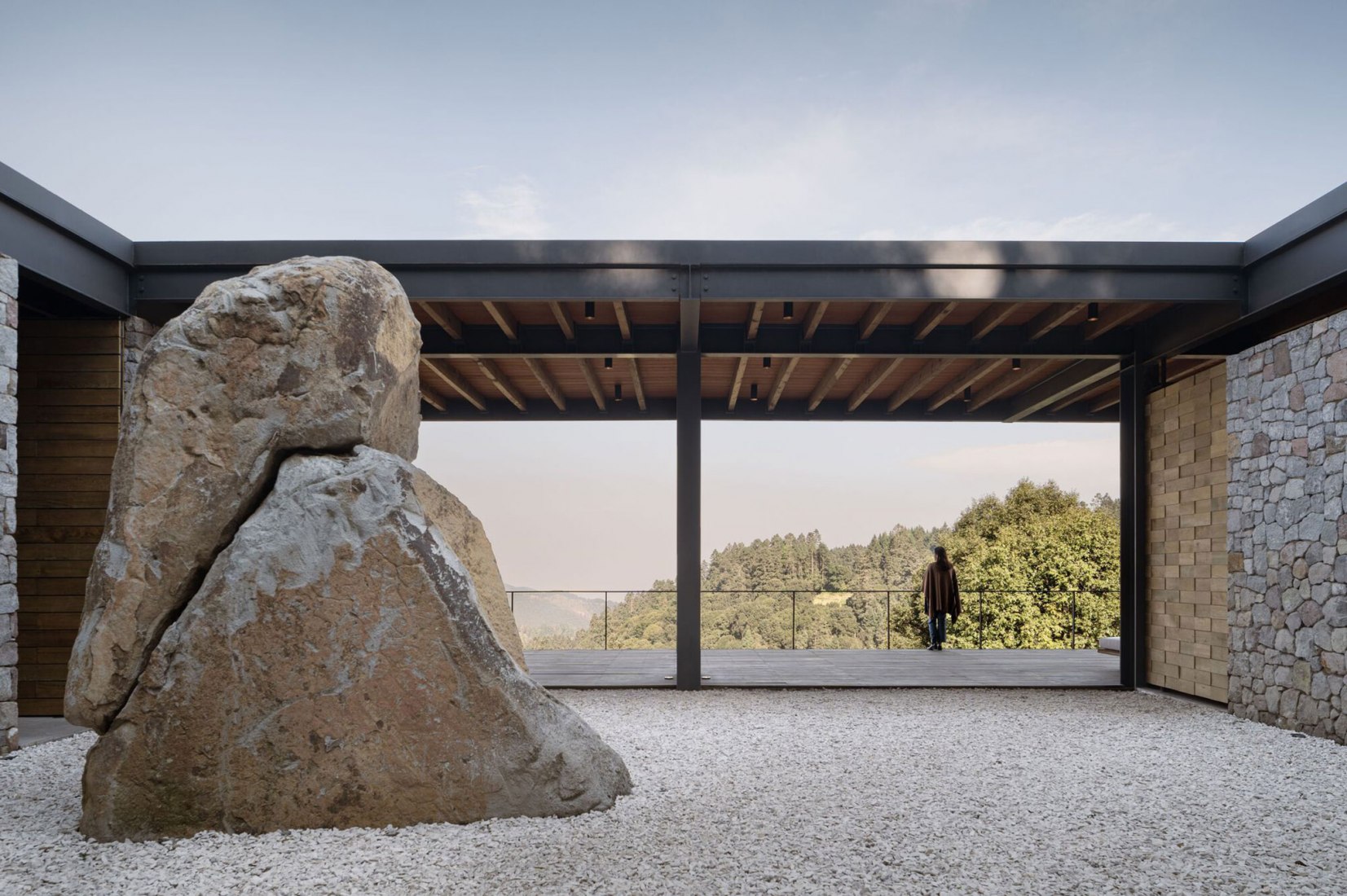 Piedra Grande Equestrian Clubhouse by Studio rc. Photograph by Cesar Belio.