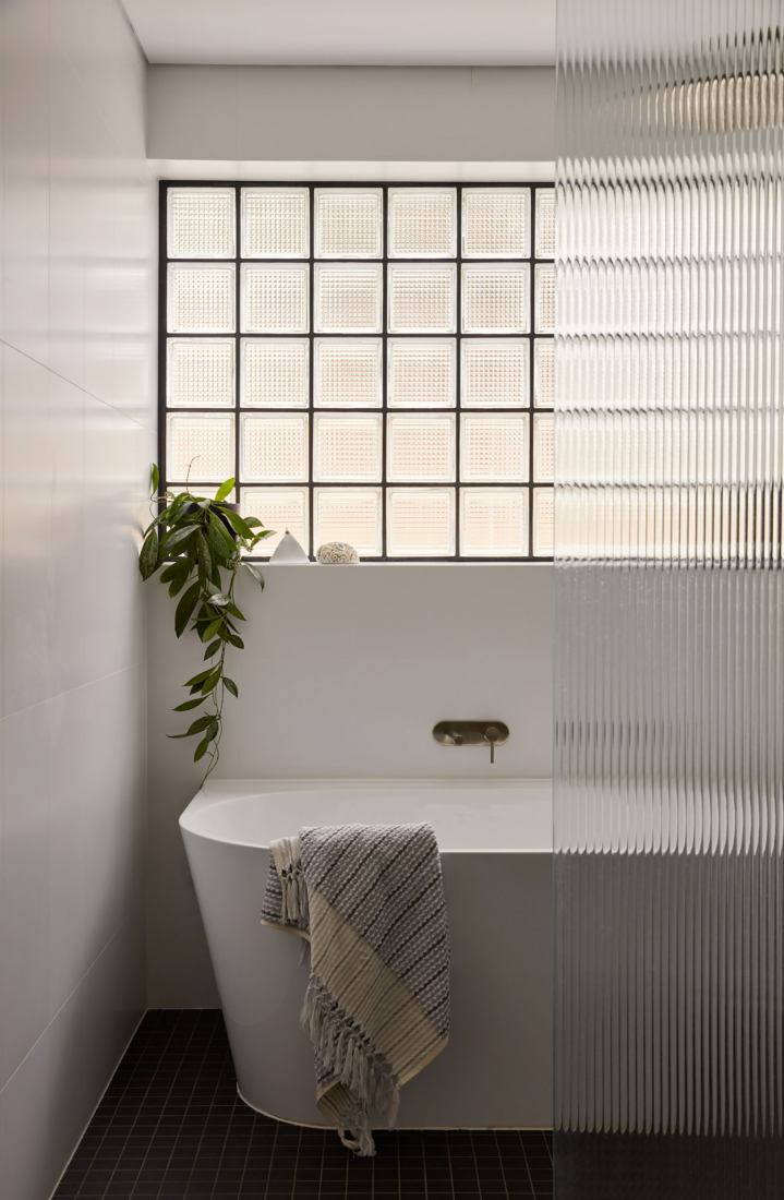 Brick House por Studio Roam. Fotografía por Jack Lovel.