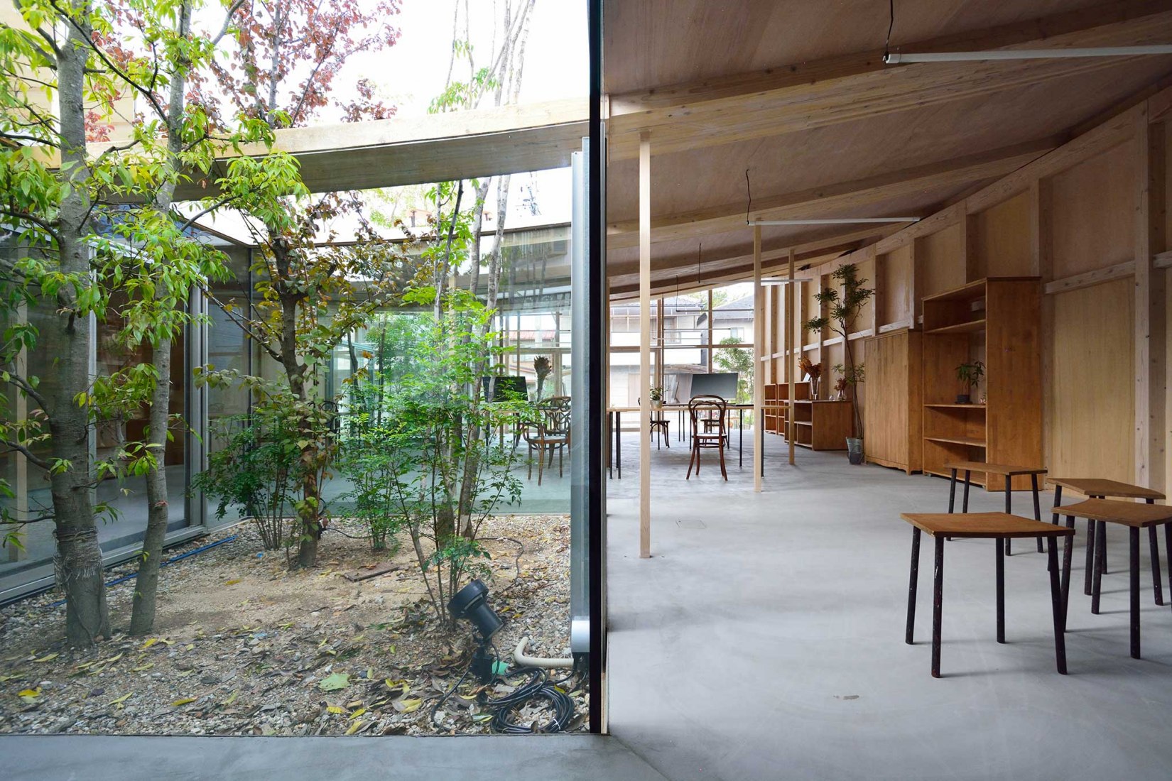 Office in Sanno by Studio Velocity. Photograph courtesy by Studio Velocity
