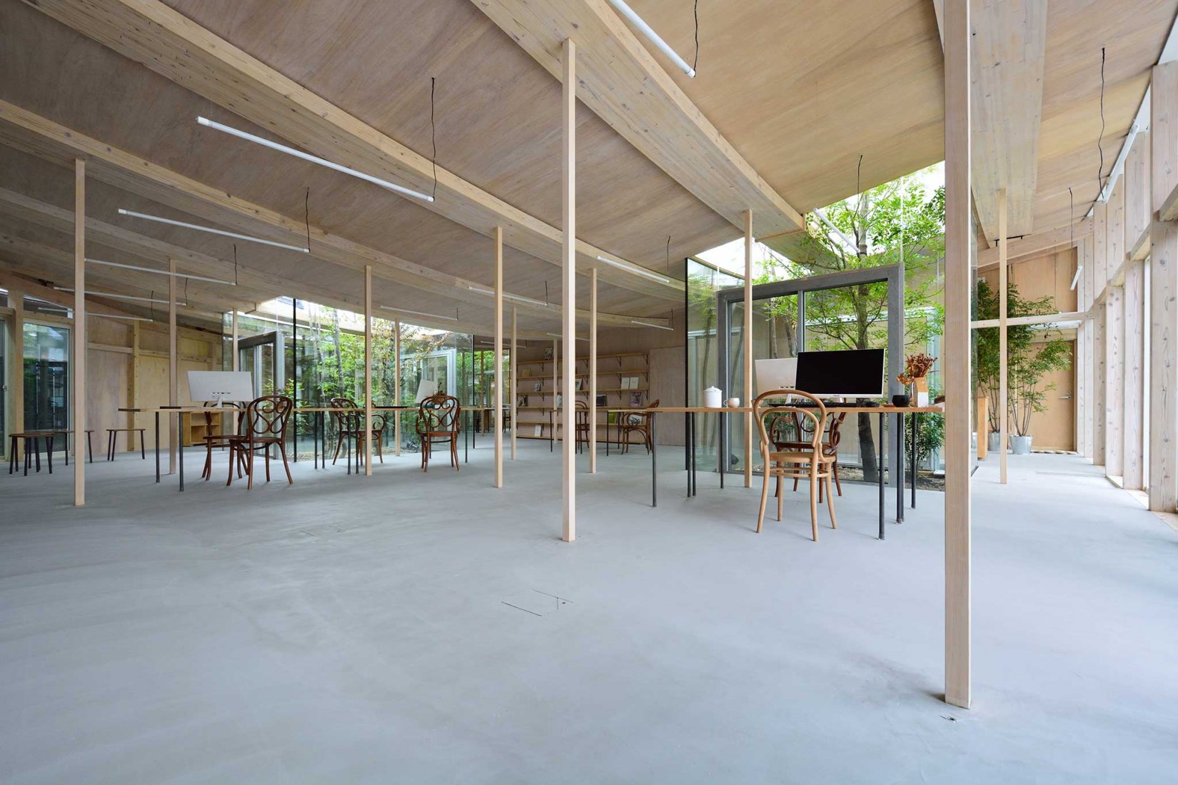 Office in Sanno by Studio Velocity. Photograph courtesy by Studio Velocity