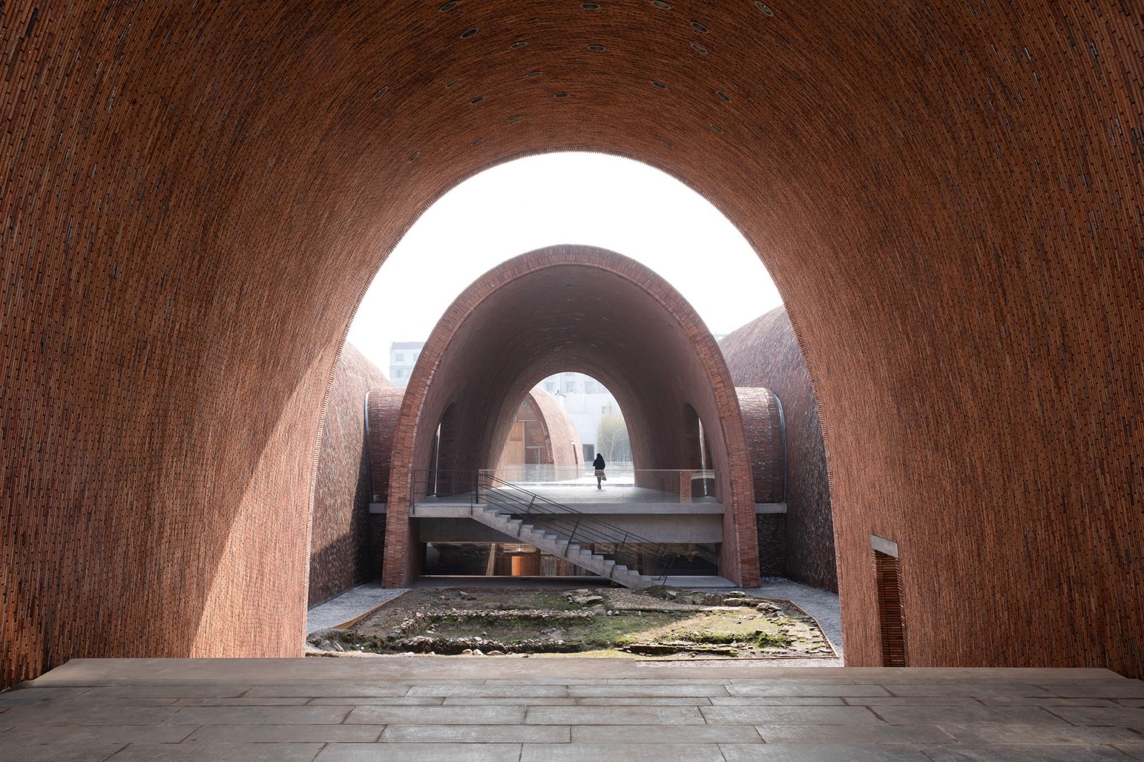 Museo del Horno Imperial Jingdezhen por Studio Zhu-Pei. Fotografía por Schranimage
