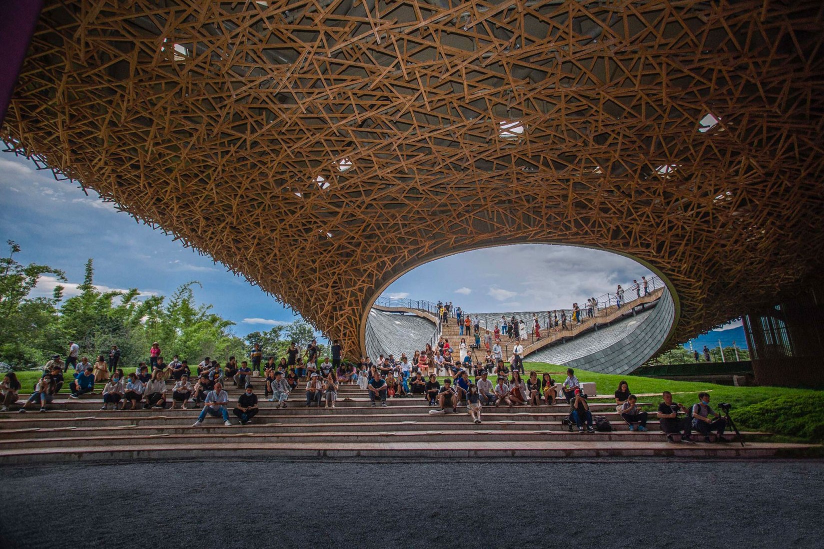 Centro de Artes Escénicas de Yangliping por Studio Zhu Pei. Fotografía por Yao Zhang.