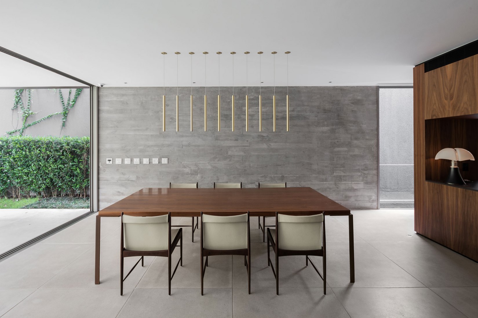 Casa Bento por FCstudio. Fotografía por André Mortatti.