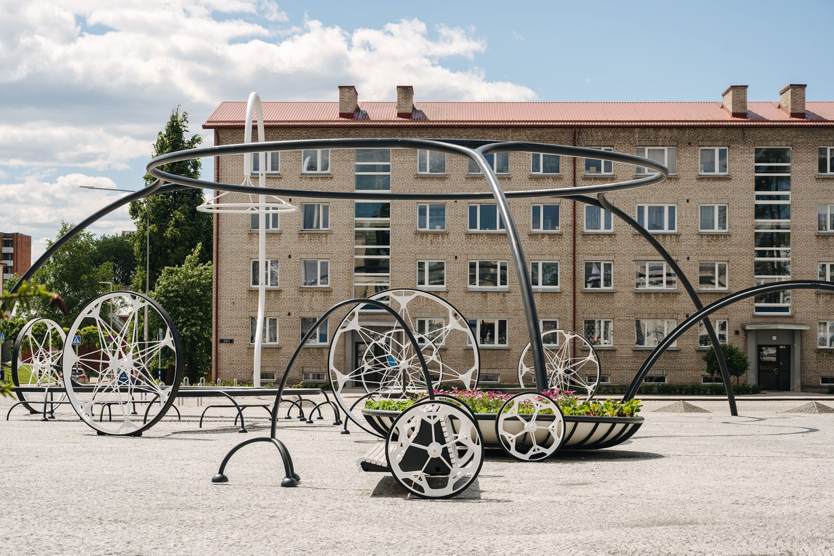 Võru Central Square por Stuudio Tallinn. Fotografía por Tonu Tunnel.