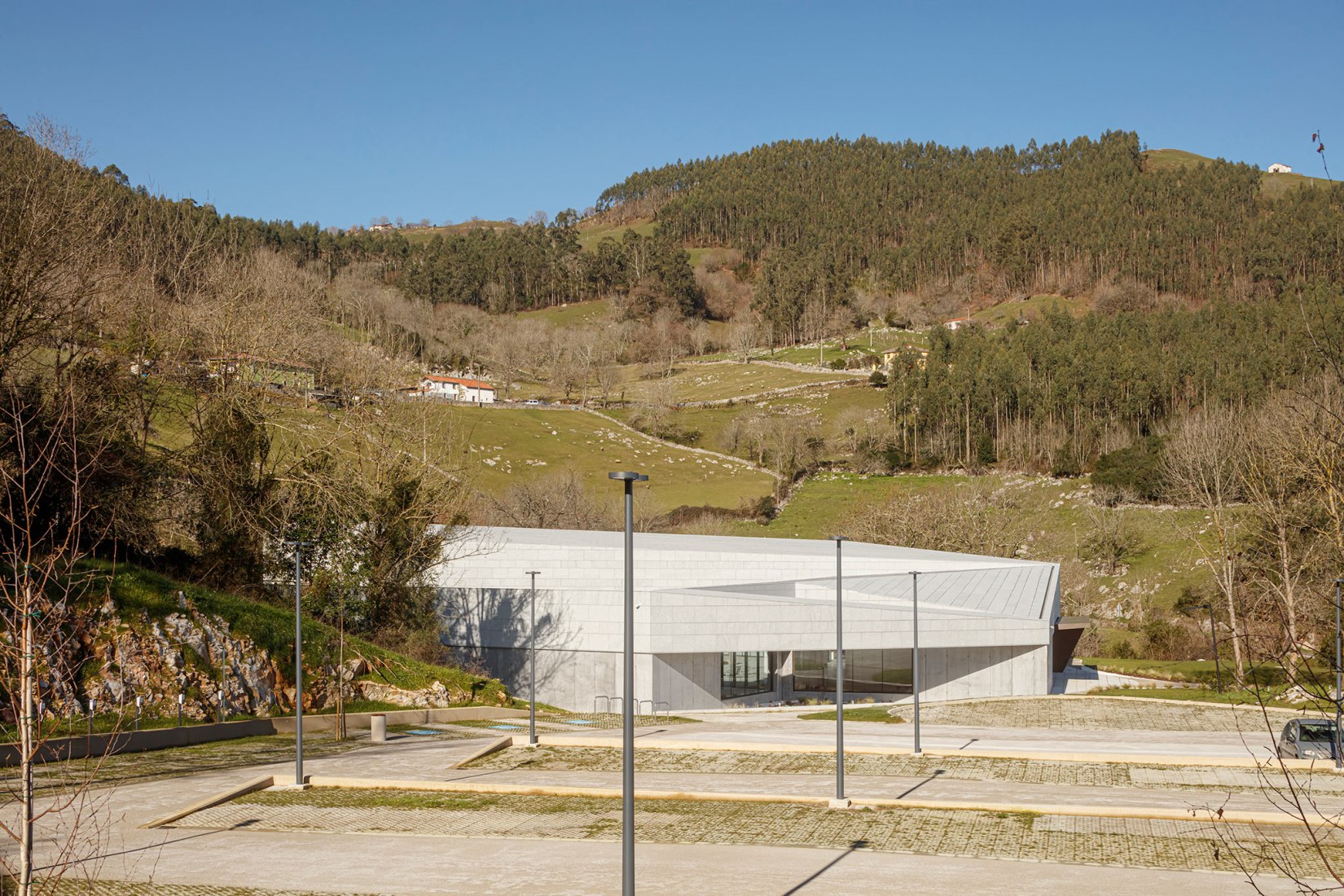 Rock Art Center of Cantabria by Sukunfuku studio. Photography by Adrià Goula.