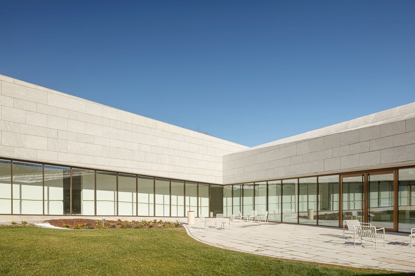 Rock Art Center of Cantabria by Sukunfuku studio. Photography by Adrià Goula.