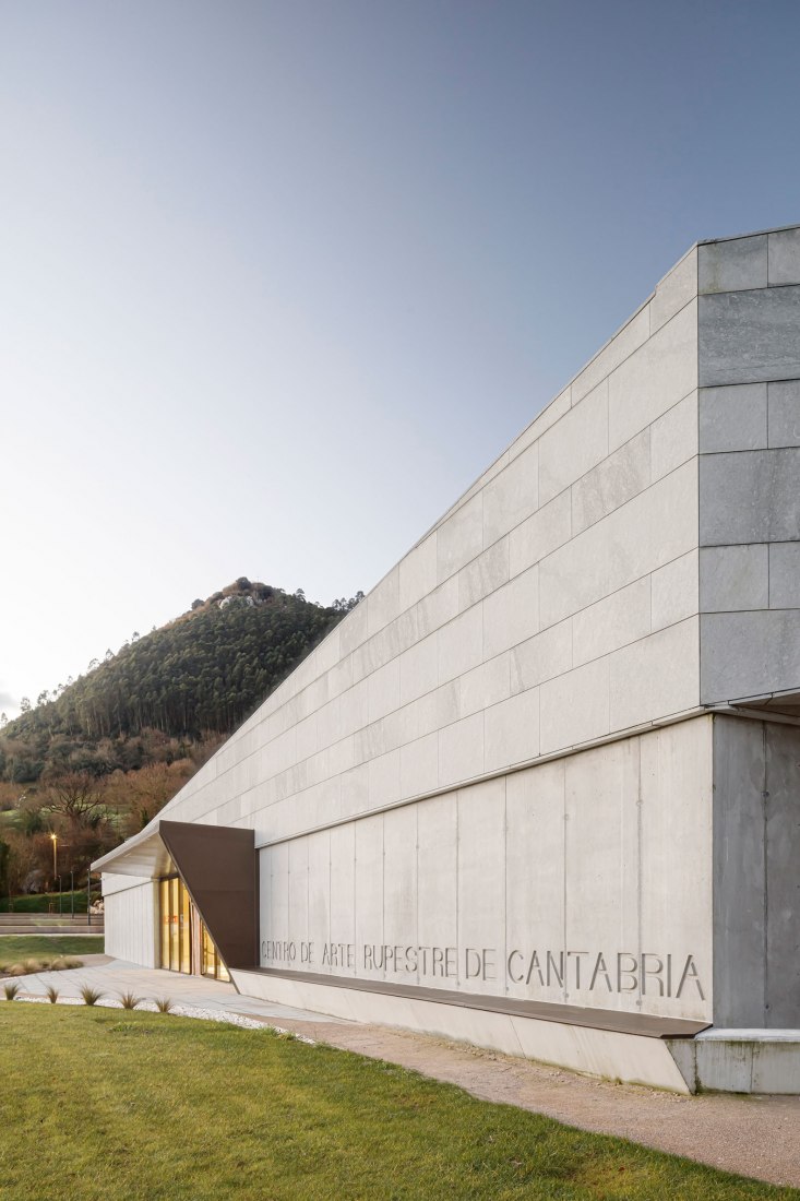 Rock Art Center of Cantabria by Sukunfuku studio. Photography by Adrià Goula.