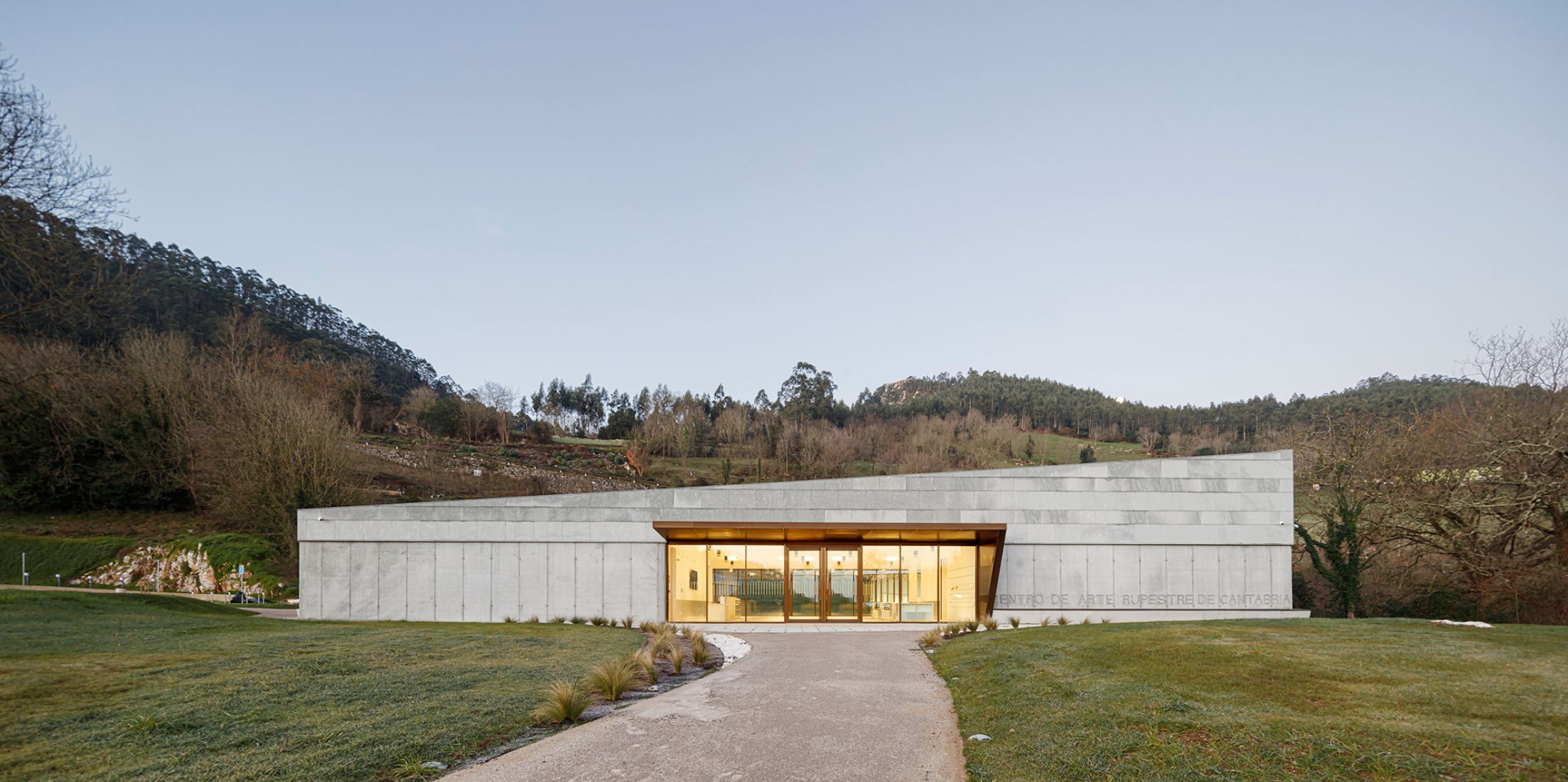 Rock Art Center of Cantabria by Sukunfuku studio. Photography by Adrià Goula.