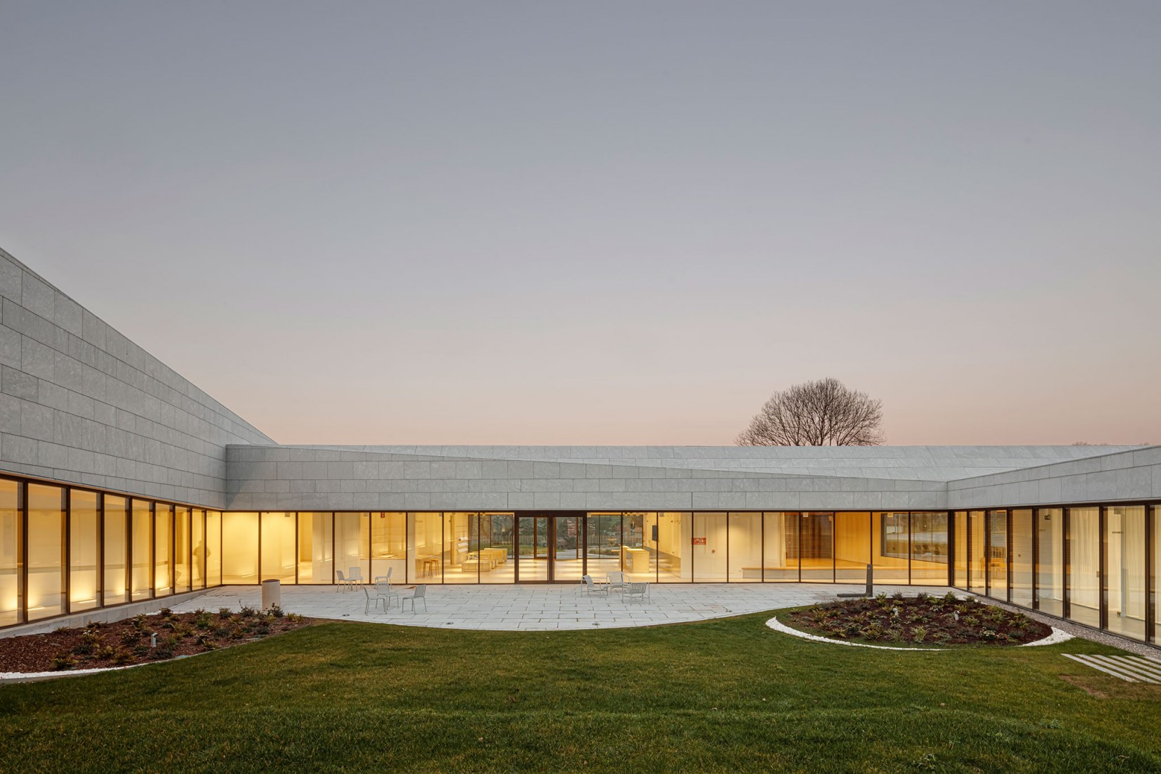 Rock Art Center of Cantabria by Sukunfuku studio. Photography by Adrià Goula.