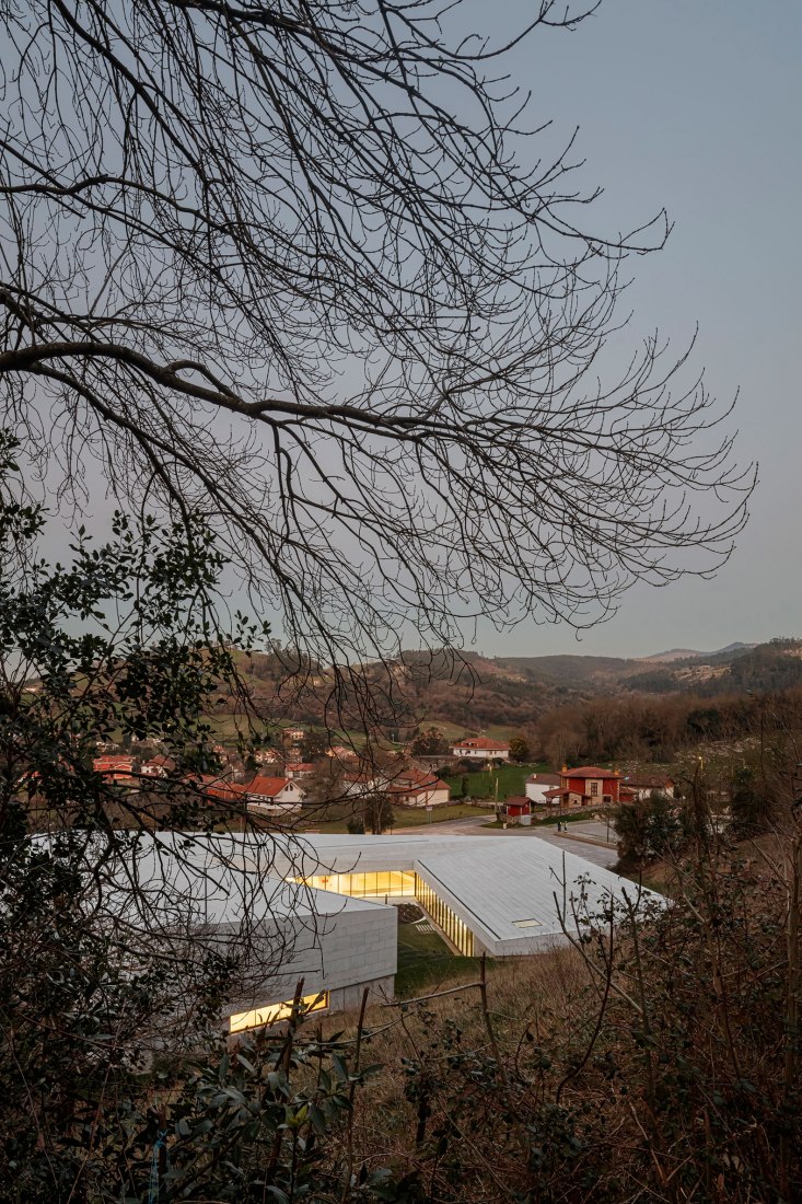 Rock Art Center of Cantabria by Sukunfuku studio. Photography by Adrià Goula.