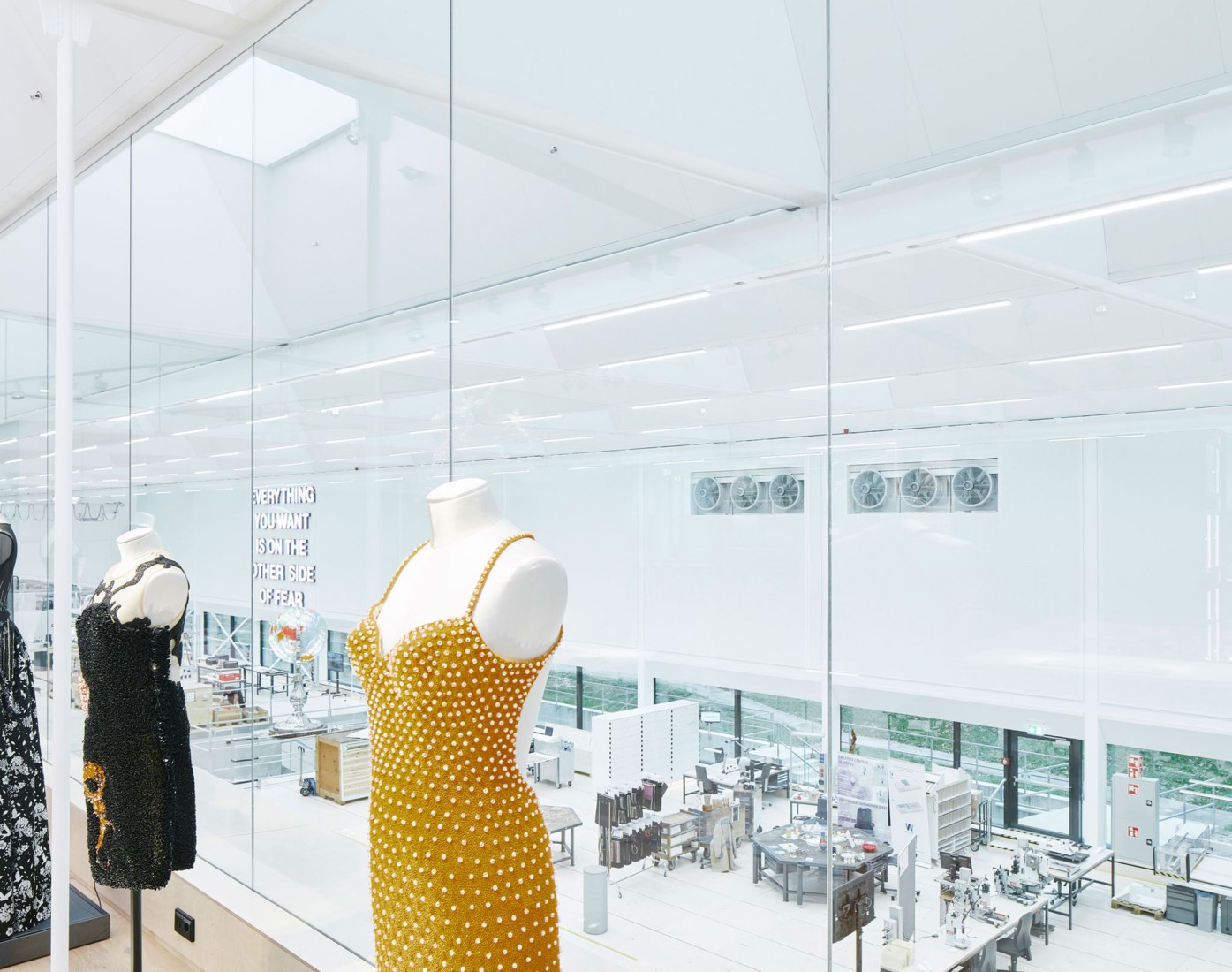 Swarovski Manufaktur por Snøhetta. Fotografía por David Schreyer