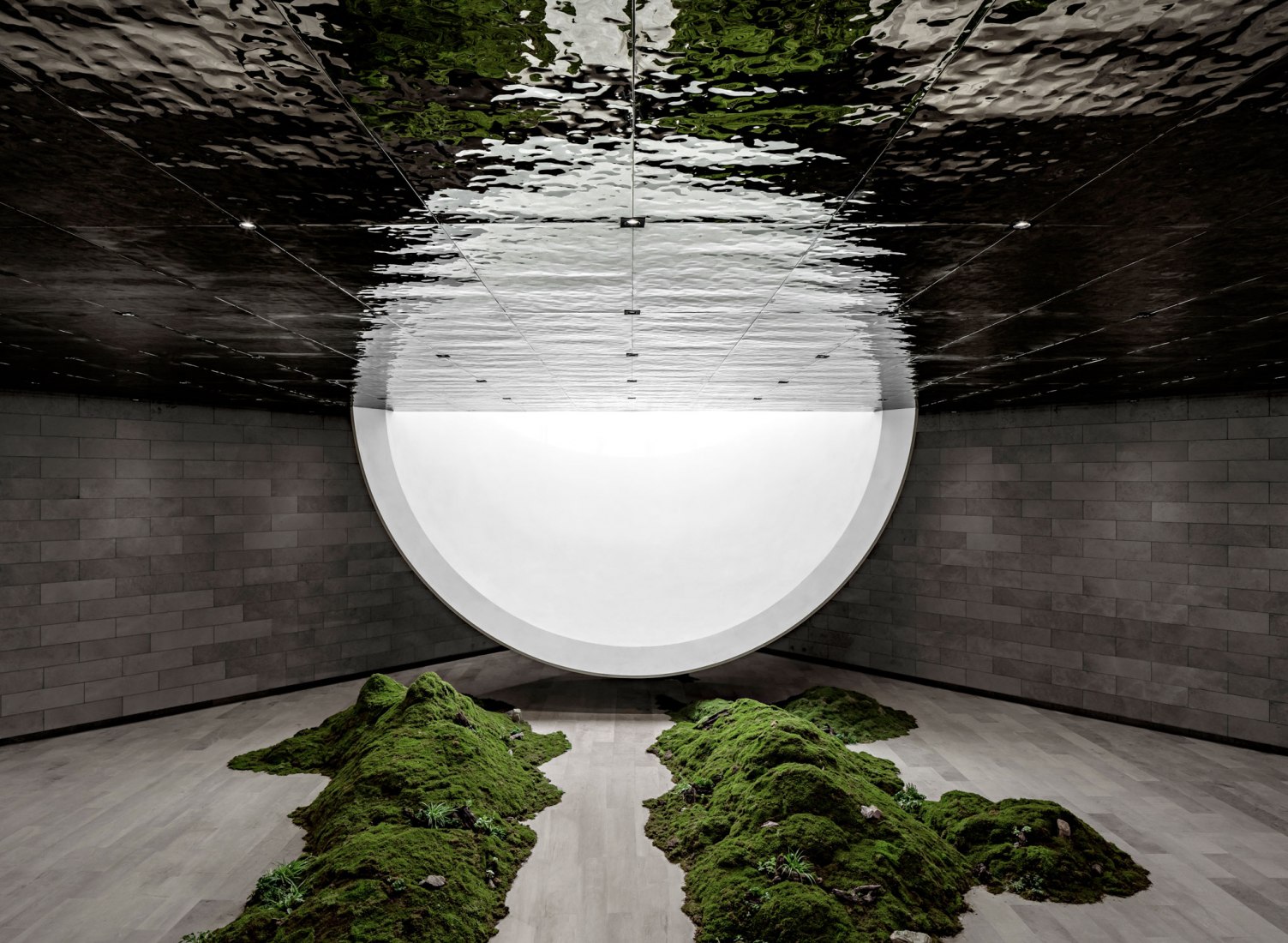 Sala de ceremonias de Tai'an: la luna de la ciudad natal por Syn Architects. Fotografía por Zheng Yan.