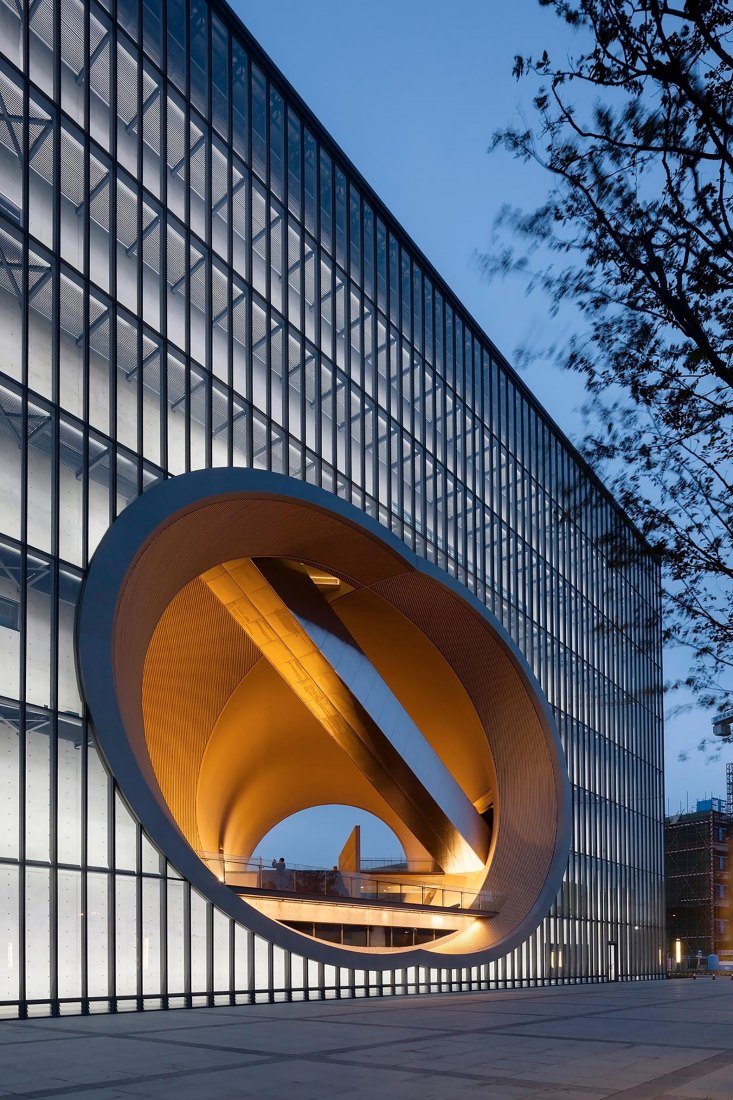 Teatro Poly de Shanghai, 2014. Fotografía © Shigeo Ogawa.