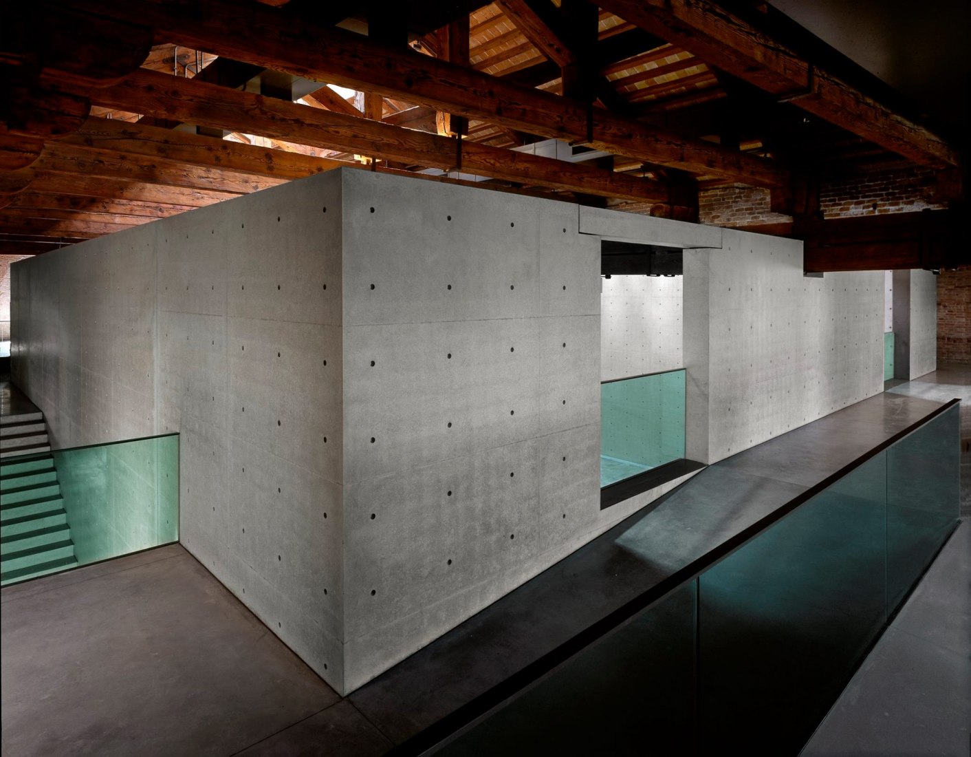 punta della dogana tadao ando