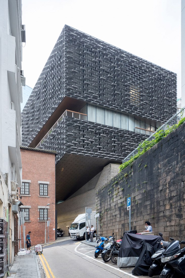  Tai Kwun, new Centre for Heritage & Art by Herzog & de Meuron. Photograph by Iwan Baan