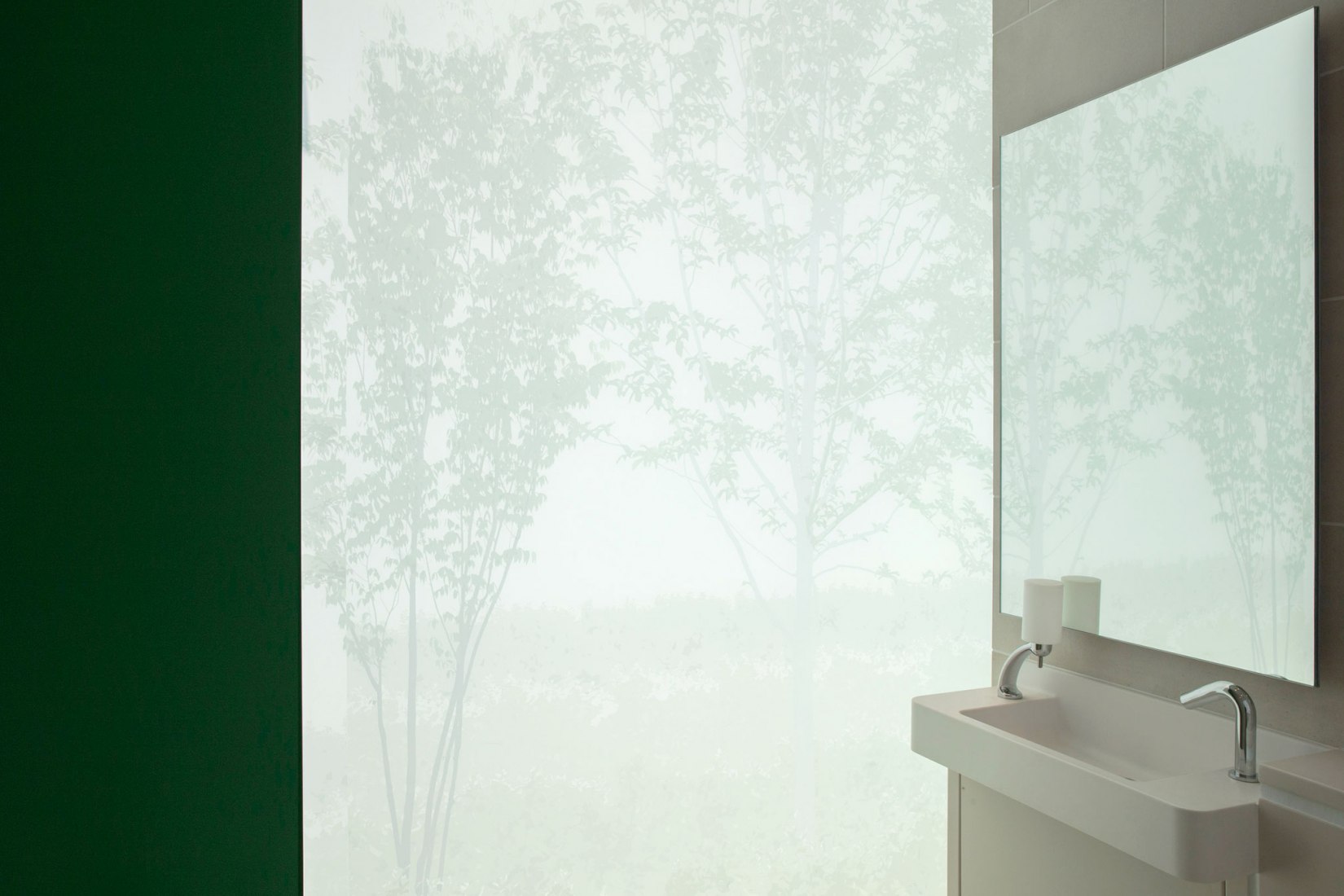 Greenery and sunlight create a comfortable space. Andon Toilet. Toilet in Nishihara Itchome Park by Takenosuke Sakakura. Photograph by Satoshi Nagare, courtesy of the Nippon Foundation