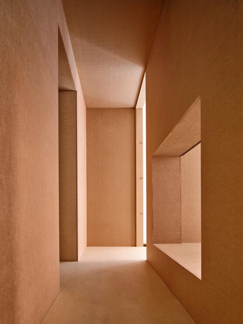 10K House by Takk. Photograph by José Hevia.
