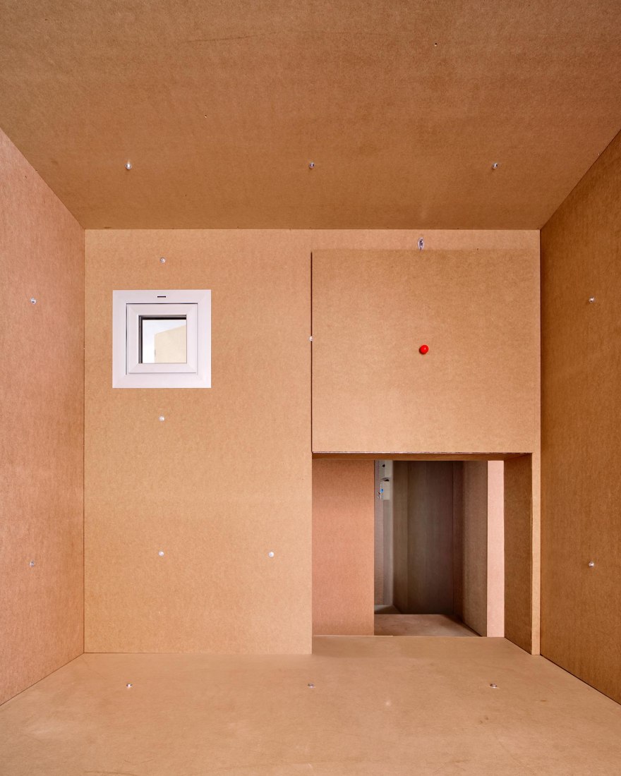 10K House by Takk. Photograph by José Hevia.