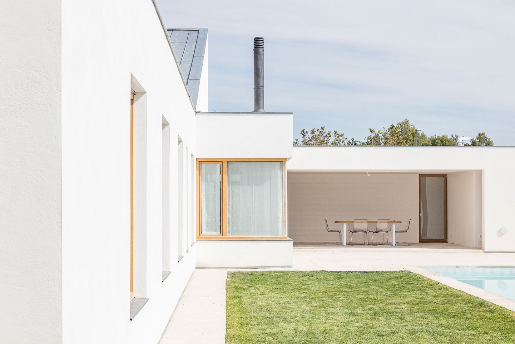 Casa En Cabanillas Del Campo por Taller Abierto. Fotografía por Montse Zamorano.