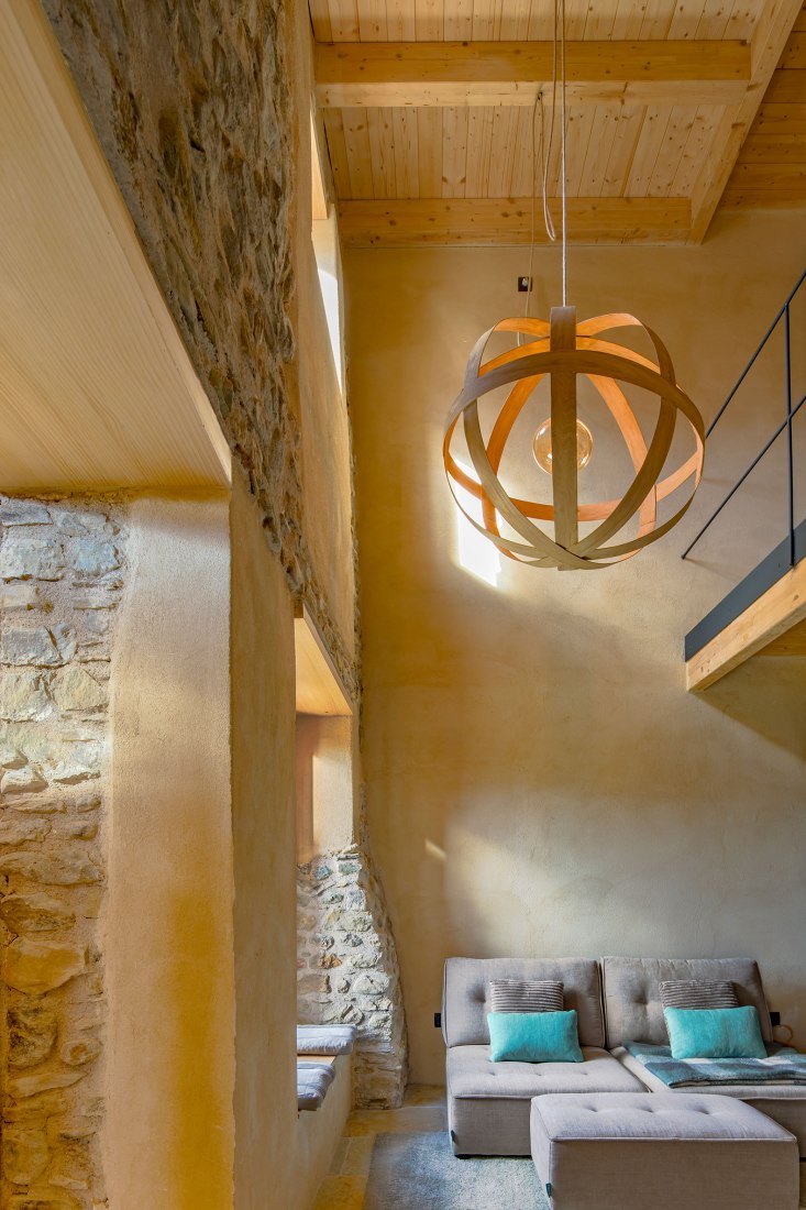 Can Biel by SAU Taller d'Arquitectura. Photography by Andrés Flajszer.