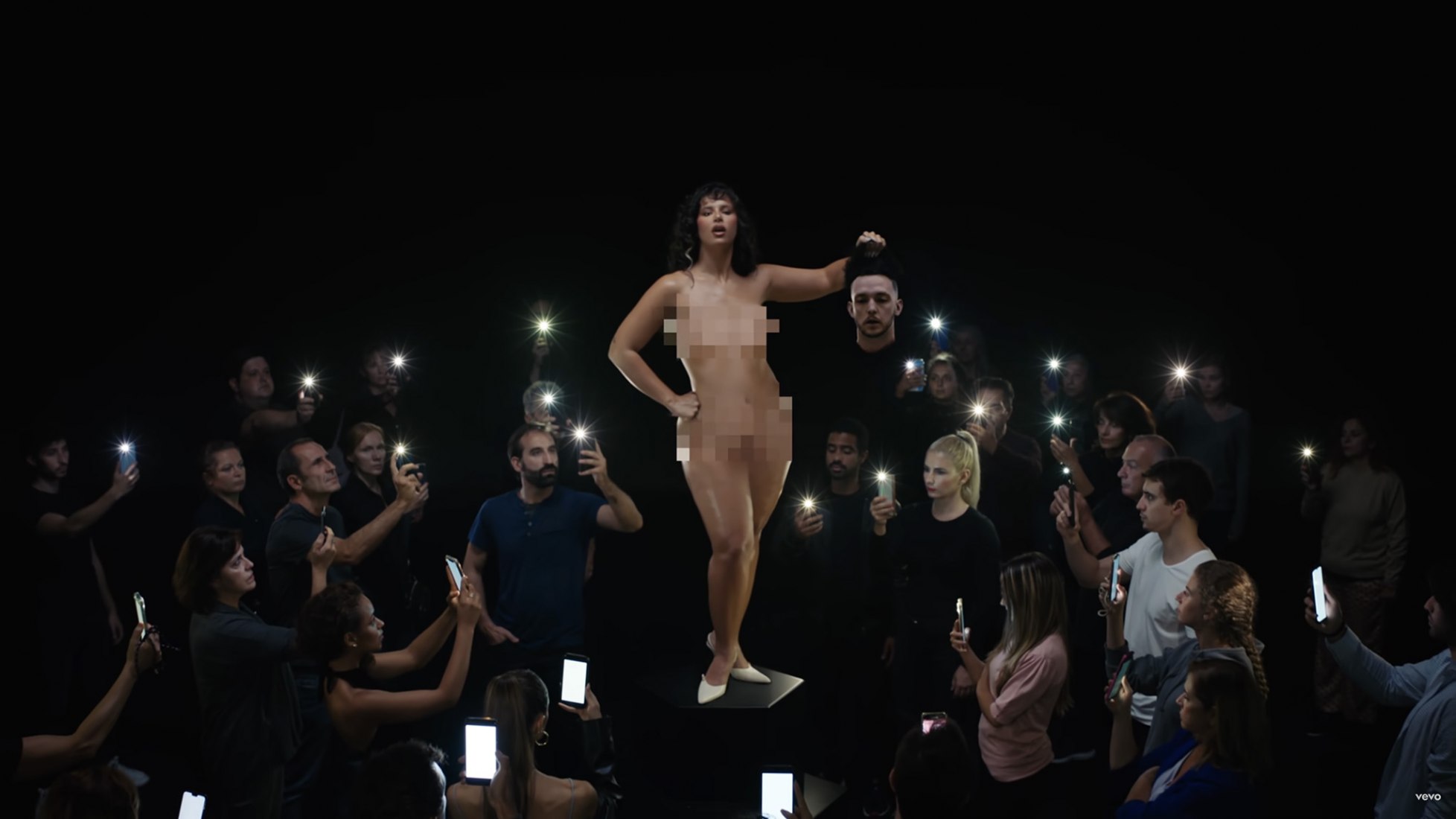 Ateo por C. Tangana, Nathy Peluso