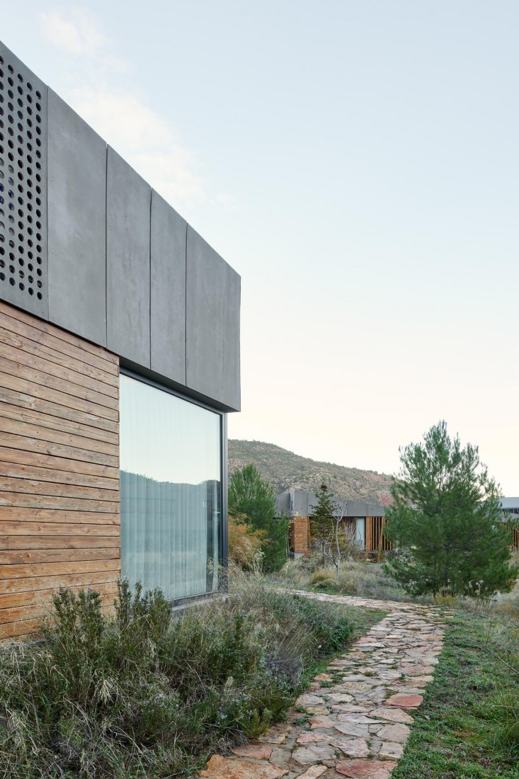 Residential modules Balneario de Ariño by Tangram. Photograph by Iñaki Bergera.