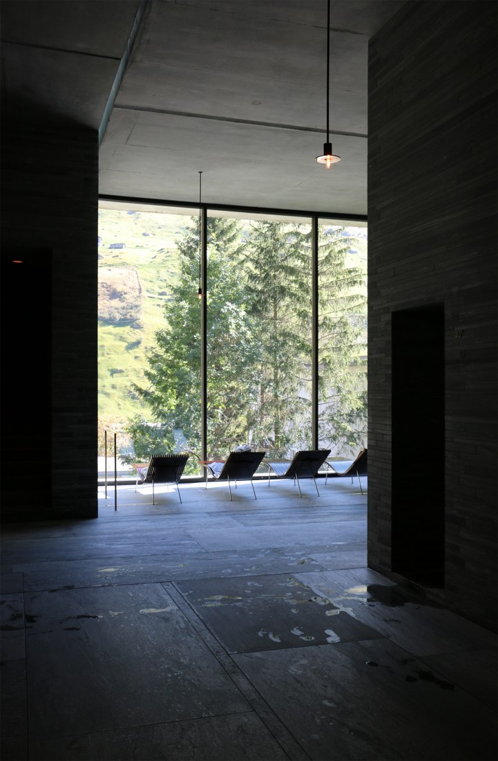 Vista interior. Las termas de Vals por Peter Zumthor. Fotografía © José Juan Barba.