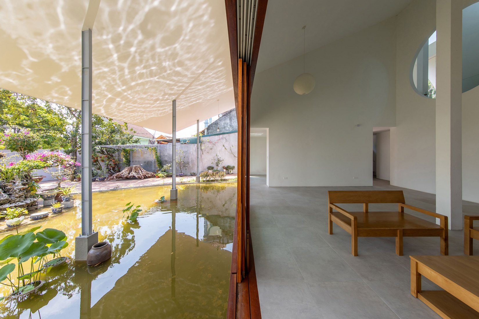 House in Quang Yen by Gia Thang Pham and ngo + pasierbinsk. Photography by Hoang Le.