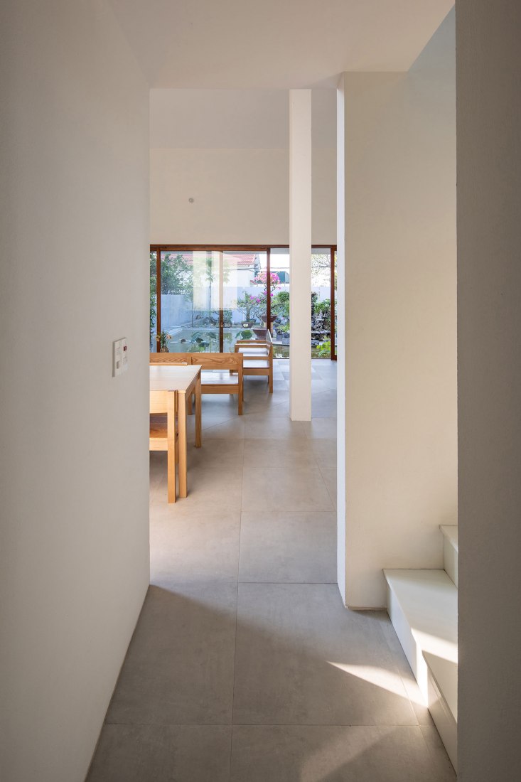 House in Quang Yen by Gia Thang Pham and ngo + pasierbinski. Photography by Hoang Le.