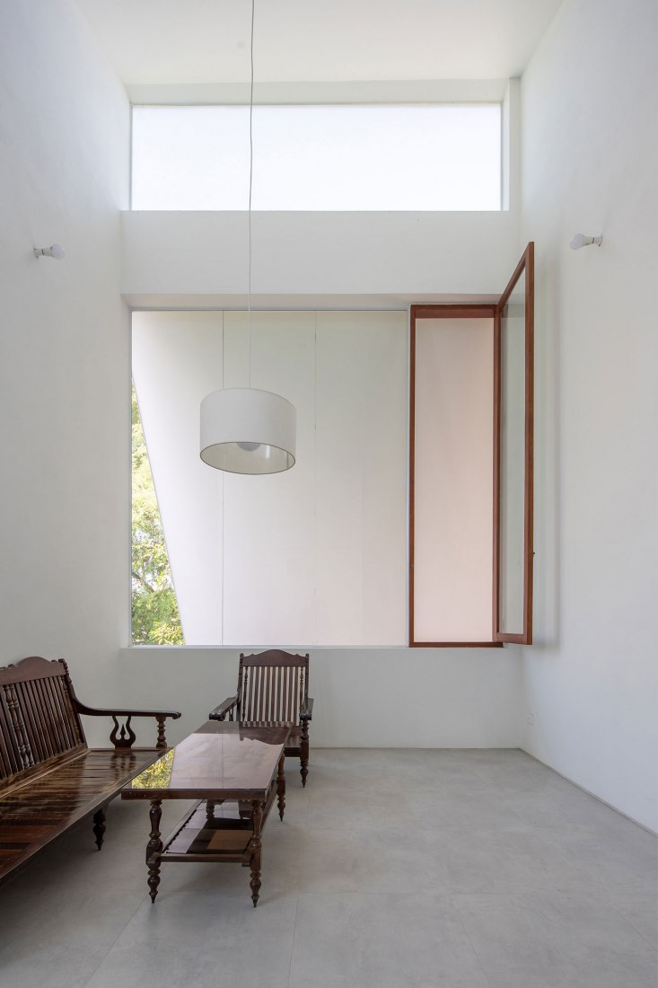 House in Quang Yen by Gia Thang Pham and ngo + pasierbinski. Photography by Hoang Le.