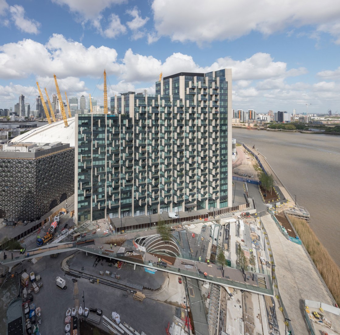 Aerial of Phase 1 with View towards The Thames, O2 Arena, & Ravensbourne College (by SOM). Tide Linear Park by Diller Scofidio + Renfro. Photograph by Luke Hayes