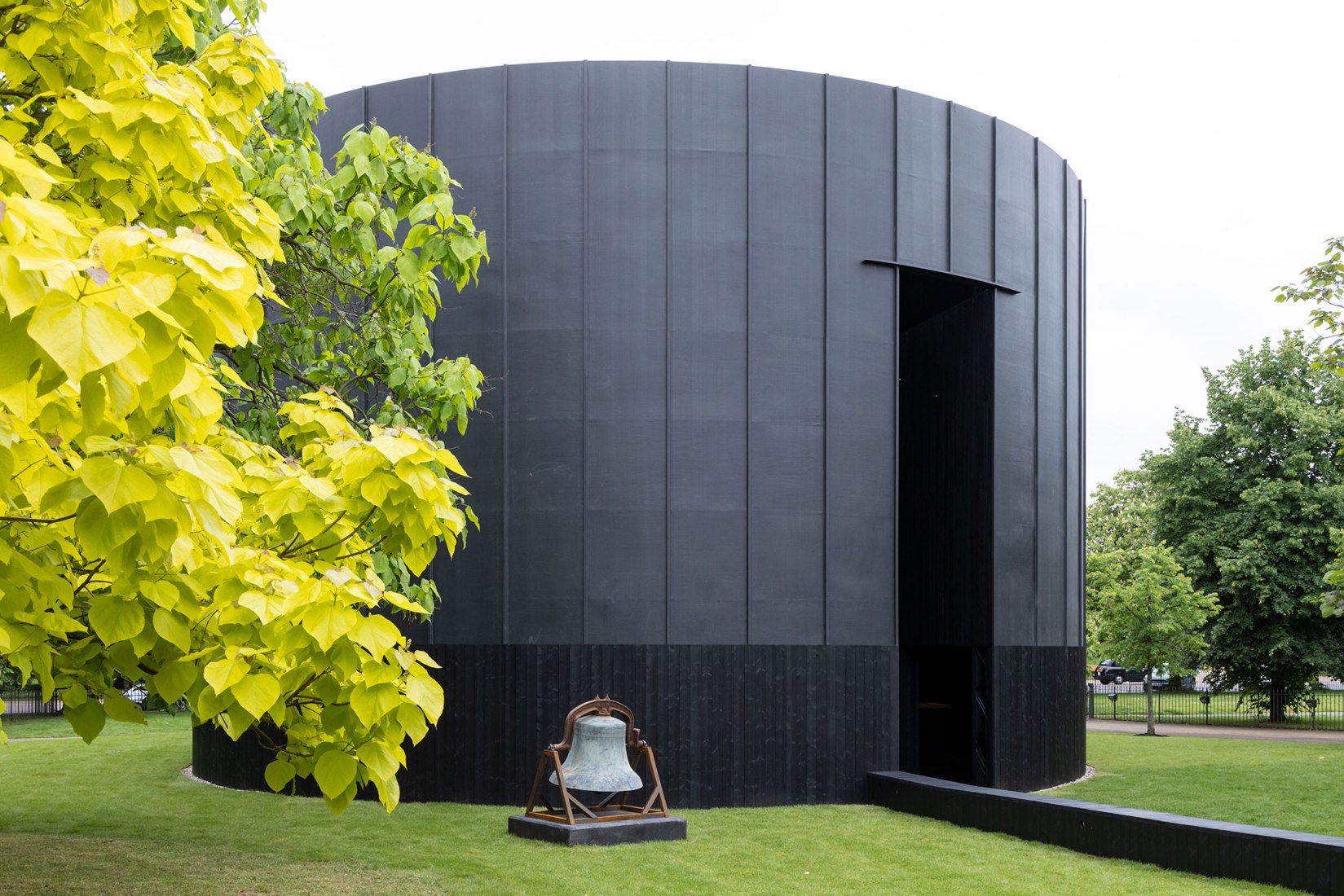 Black Chapel by Theaster Gates. Photograph by Iwan Baan. Courtesy of Serpentine