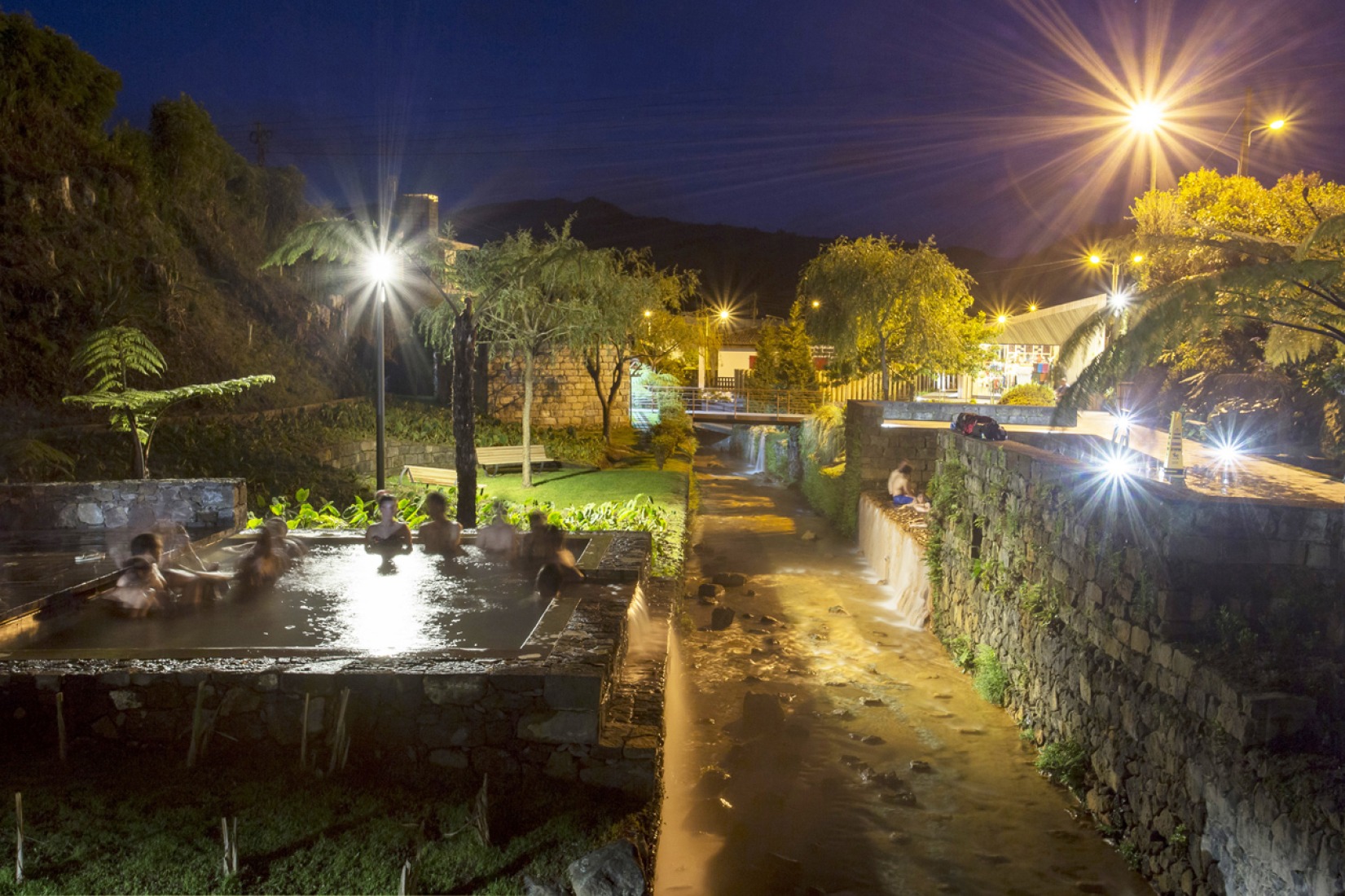 Piscinas Termales Poça da Dona Beija por M - Arquitectos, Açores, Portugal. Fotografía © Paulo Goulart.