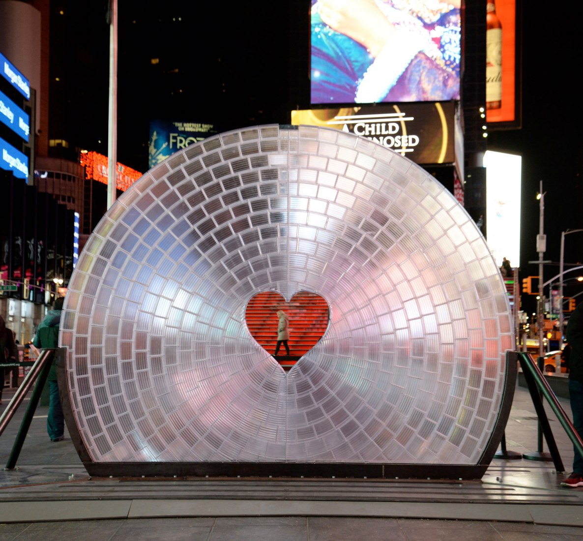 ArandaLasch + Marcelo Coelho’s Window to the Heart in Times Square. Photo courtesy of Ian Douglas for Times Square Arts.