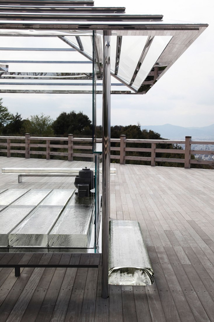 KOU-AN una casa del té en vidrio por Tokujin Yoshioka. Fotografía © Yasutake Kondo