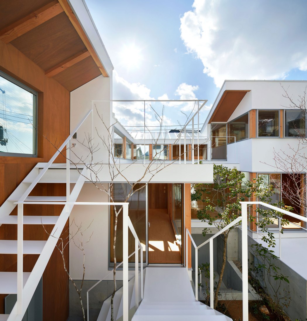 Loop Terrace por Tomohiro Hata Architects and Associates. Fotografía por Toshiyuki Yano.