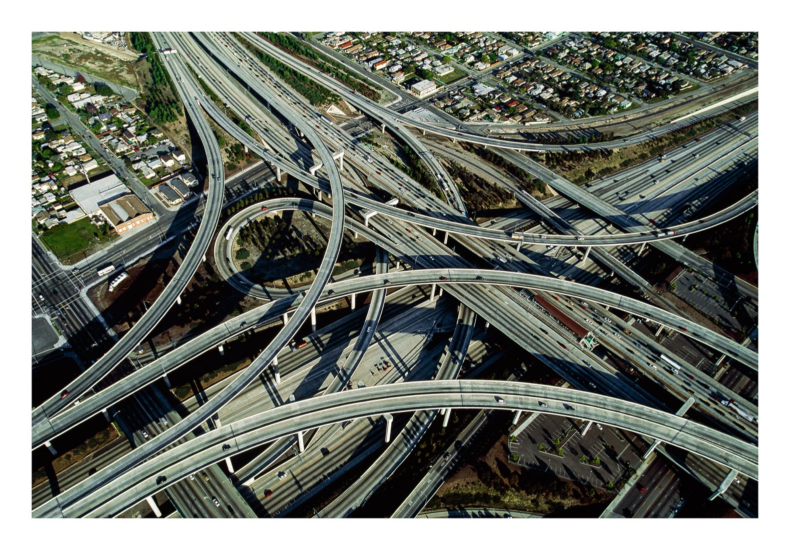 Yann Arthus-Bertrand. Interchange between the 105 and 110 highways, Los Angeles, United States (34 ° 02 'N, 118 ° 16' W), 2009