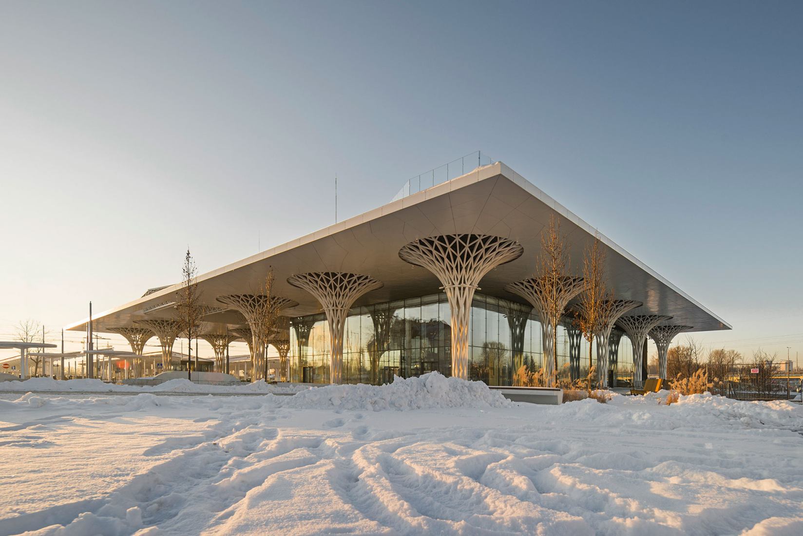 La estación Metropolitana de Lublin por Tremend Architecture Studio. Fotografía por Rafal Chojnacki.