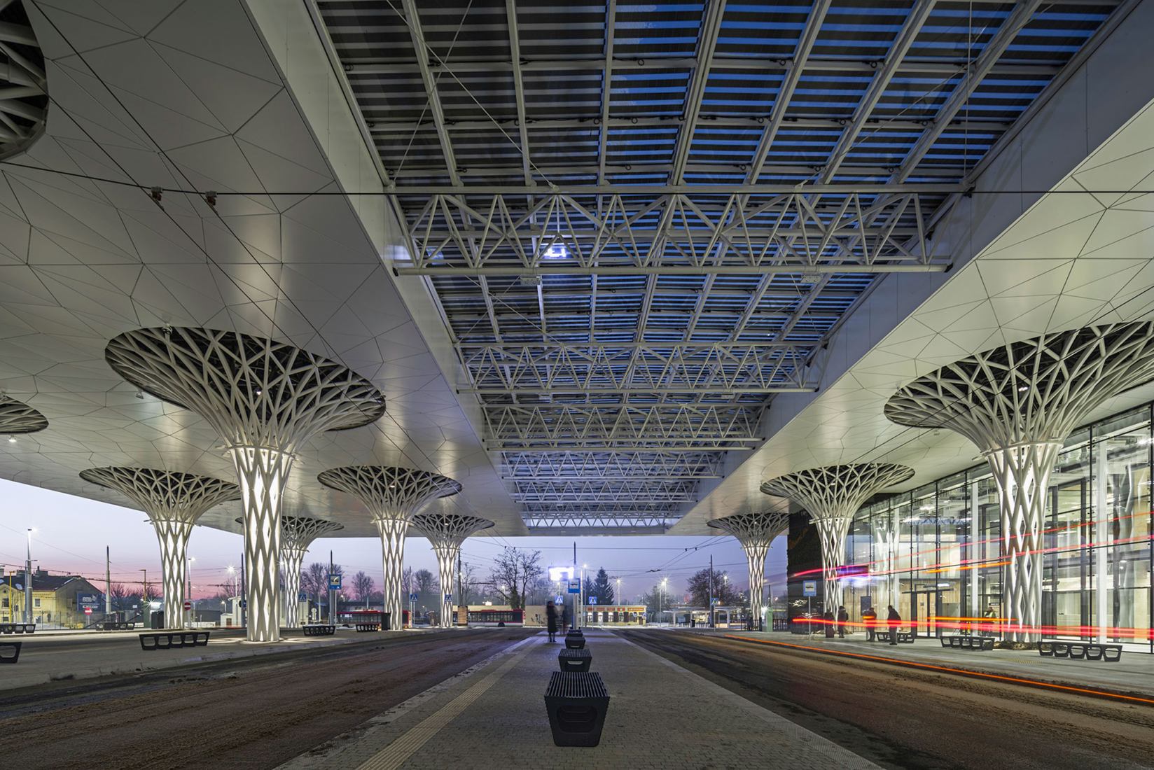 La estación Metropolitana de Lublin por Tremend Architecture Studio. Fotografía por Rafal Chojnacki.