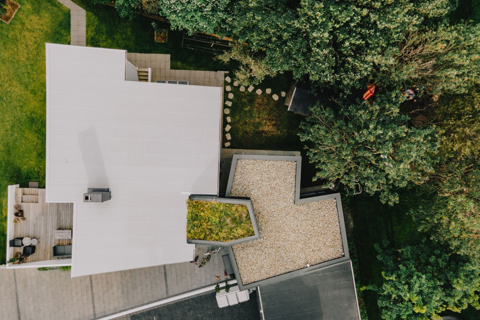 Ægisíða 44 por Trípólí Architects. Fotografía por Studio CAPN.